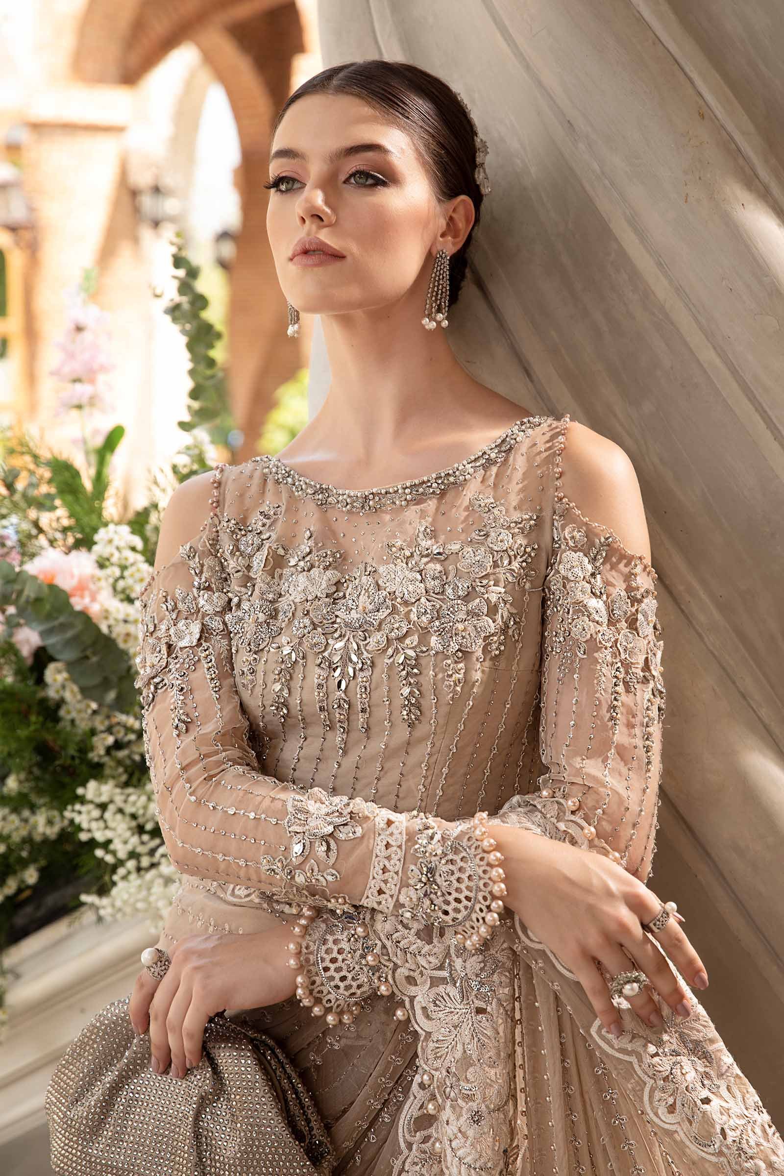 Maria B BD-2801 Embroidered Organza Saree – Dupatta & Border Detailing Maria B BD-2801 Embroidered Organza Saree - Four-Sided Embroidered Dupatta & Pallu Border | IQNAZ
