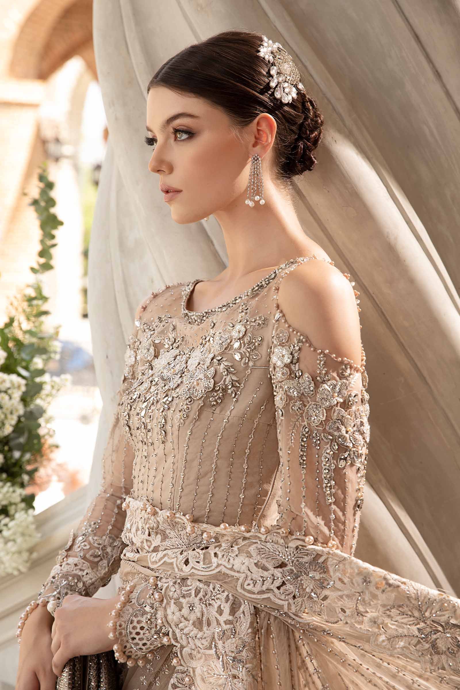 Maria B BD-2801 Embroidered Organza Saree – Photoshoot Angle 6 Maria B BD-2801 Embroidered Organza Saree - Designer Photoshoot Gallery Angle 6 | IQNAZ Couture