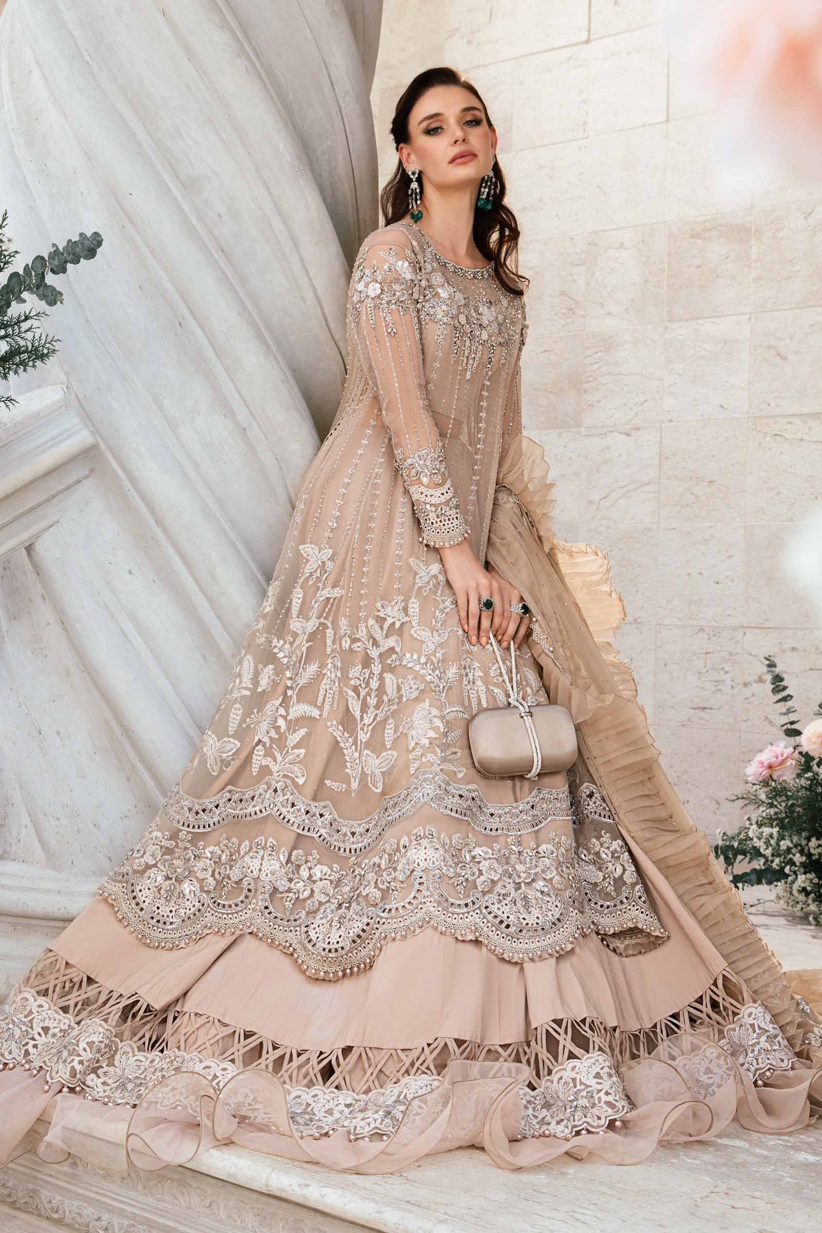 Maria B BD-2801 Embroidered Organza Saree – Photoshoot Angle 11 Maria B BD-2801 Embroidered Organza Saree - Designer Photoshoot Gallery Angle 11 | IQNAZ Couture