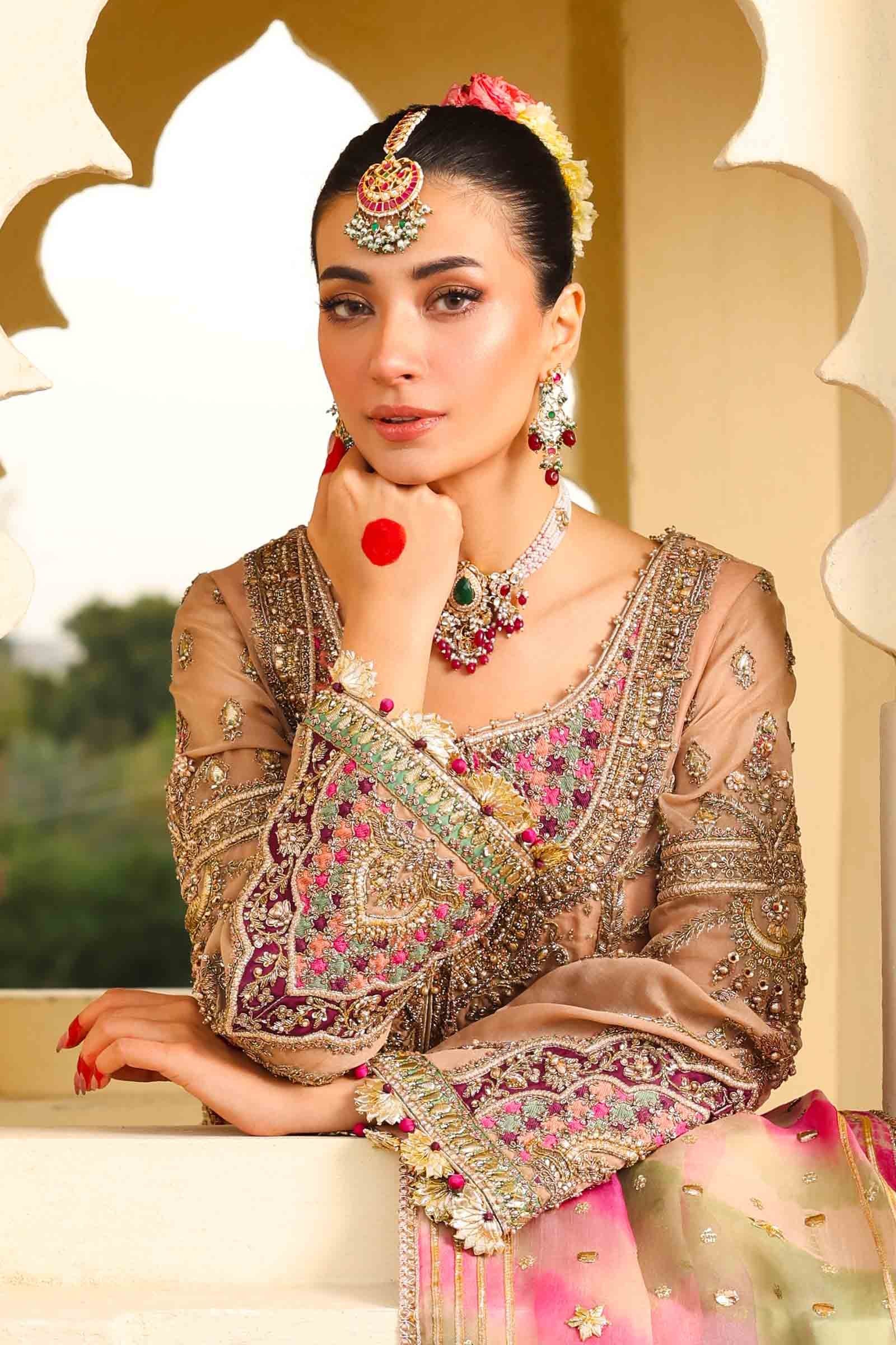 Faiza Saqlain Zeena Embroidered Organza Party Wear Suit – Dupatta & Border Detailing Faiza Saqlain Zeena Embroidered Organza Party Wear Suit - Four-Sided Embroidered Dupatta & Pallu Border | IQNAZ