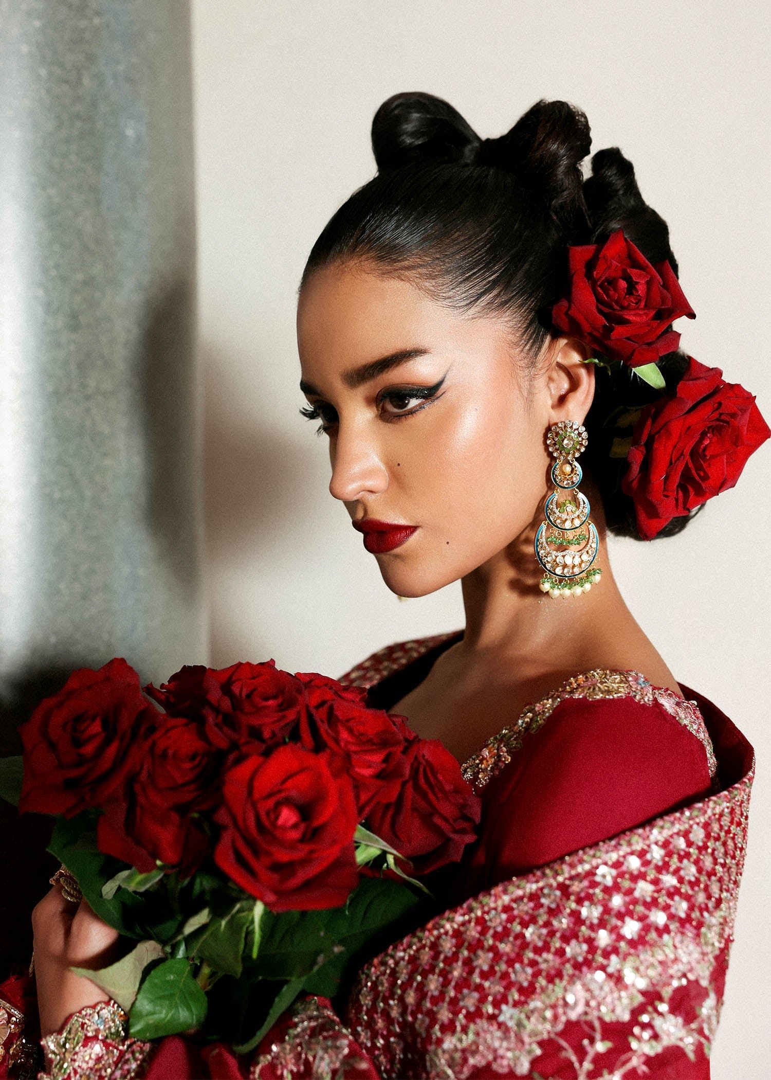 Hussain Rehar Embroidered Organza Party Wear Suit – Embroidery & Handwork Detail Hussain Rehar Embroidered Organza Party Wear Suit - Close-Up Hand Embellishment Tilla & Pearl Work | IQNAZ