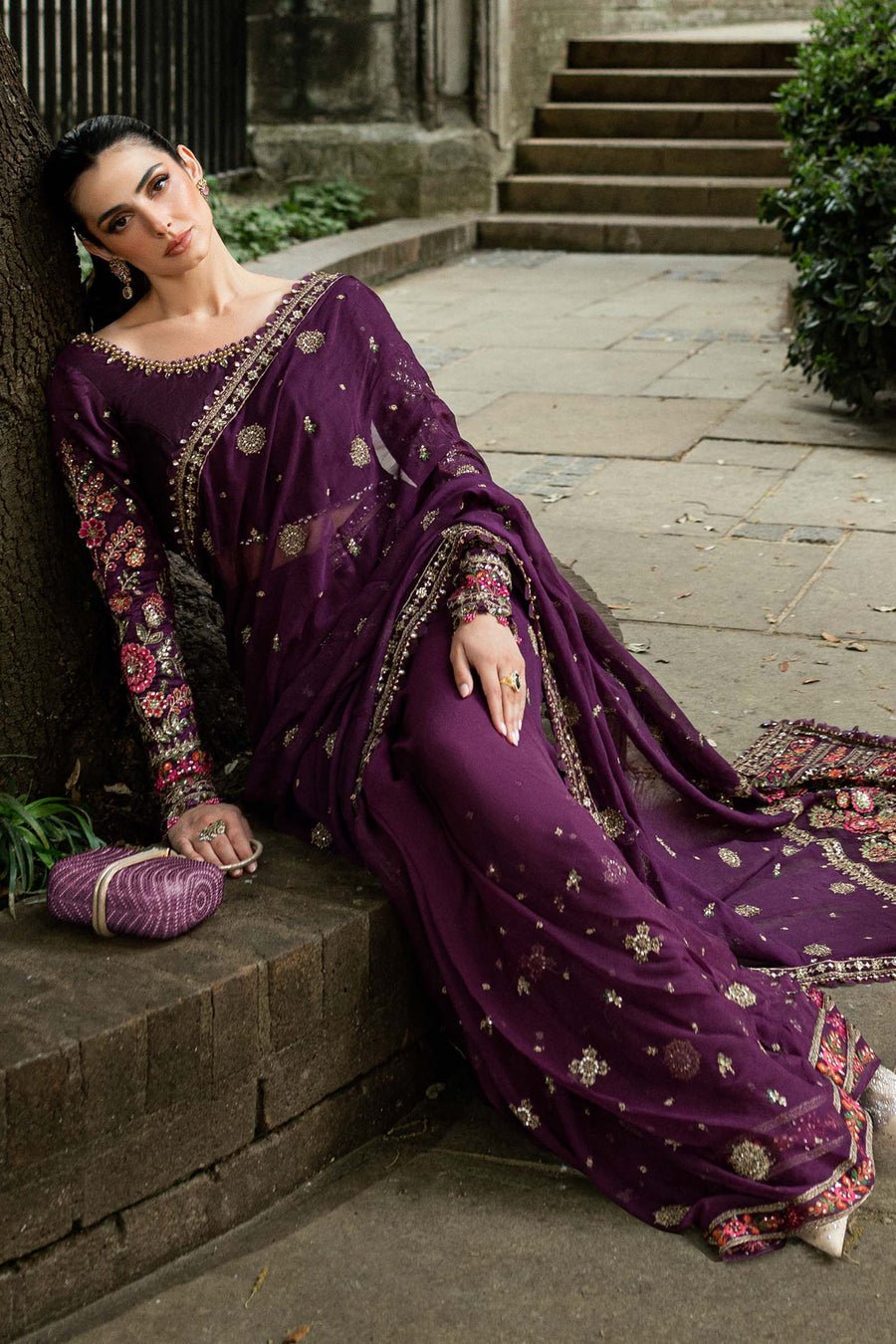 Maria B Embroidered Chiffon Saree – Dupatta & Border Detailing Maria B Embroidered Chiffon Saree - Four-Sided Embroidered Dupatta & Pallu Border | IQNAZ