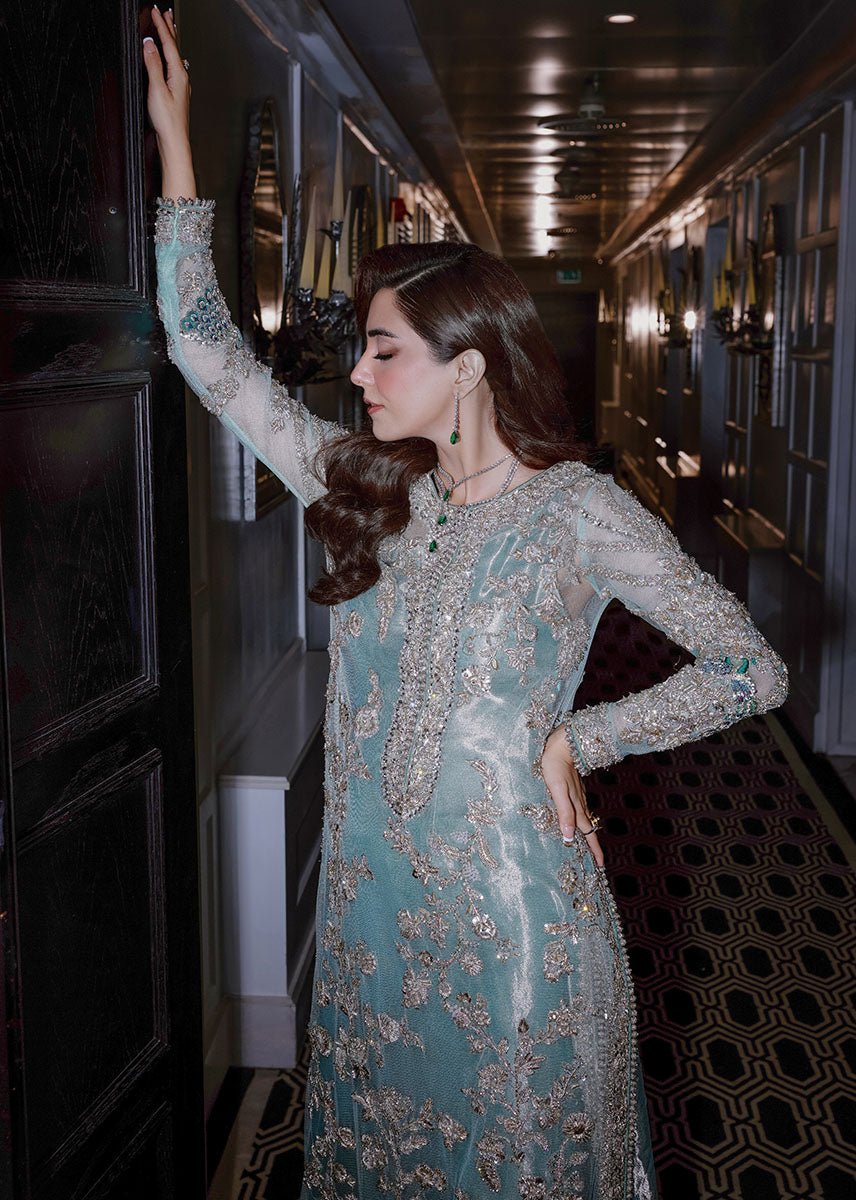 Maria B Ferozeah Embroidered Organza Party Wear Suit – Photoshoot Angle 9 Maria B Ferozeah Embroidered Organza Party Wear Suit - Designer Photoshoot Gallery Angle 9 | IQNAZ Couture