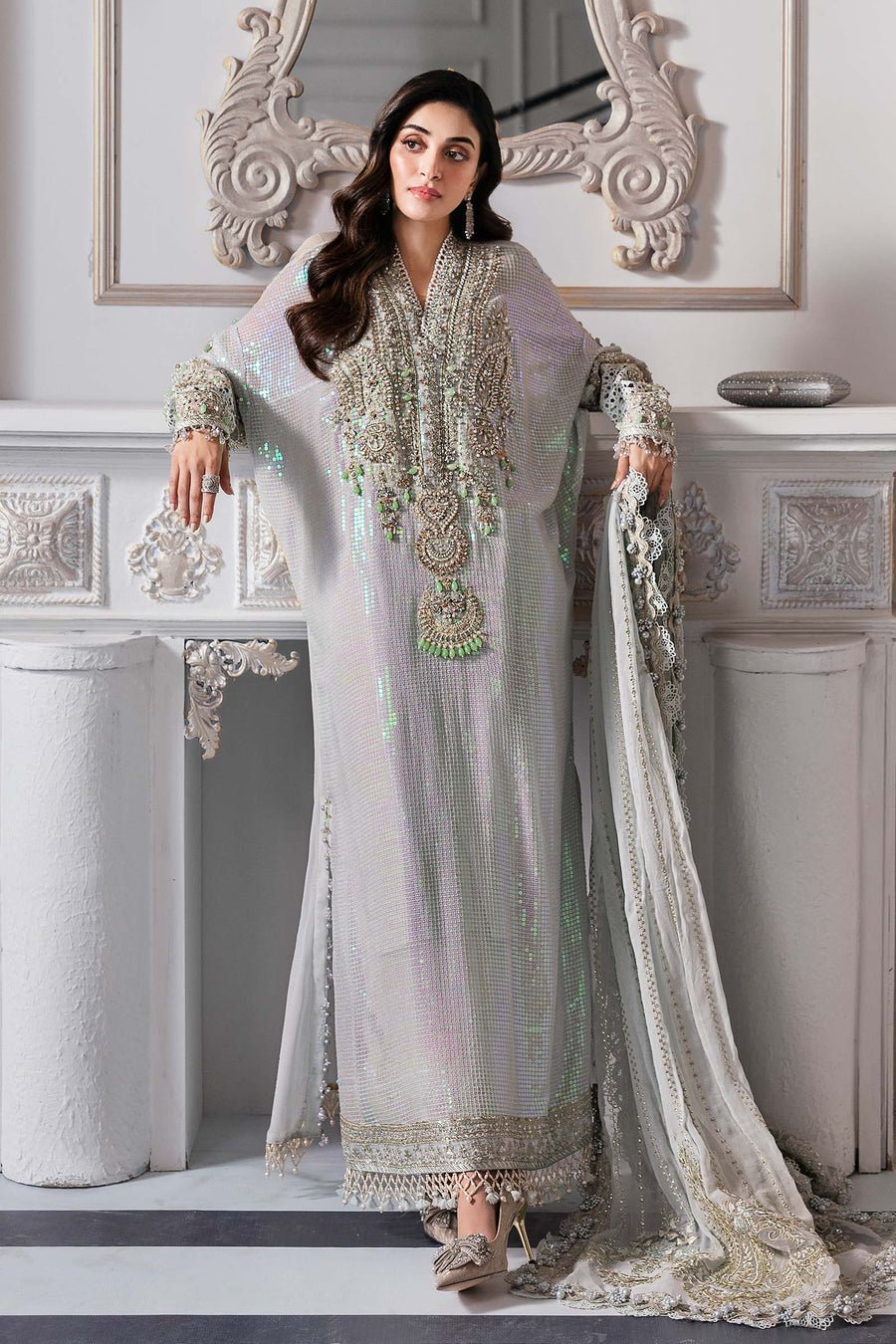 Maria B BD-3005 Embroidered Chiffon Party Wear Suit – Embroidery & Handwork Detail Maria B BD-3005 Embroidered Chiffon Party Wear Suit - Close-Up Hand Embellishment Tilla & Pearl Work | IQNAZ