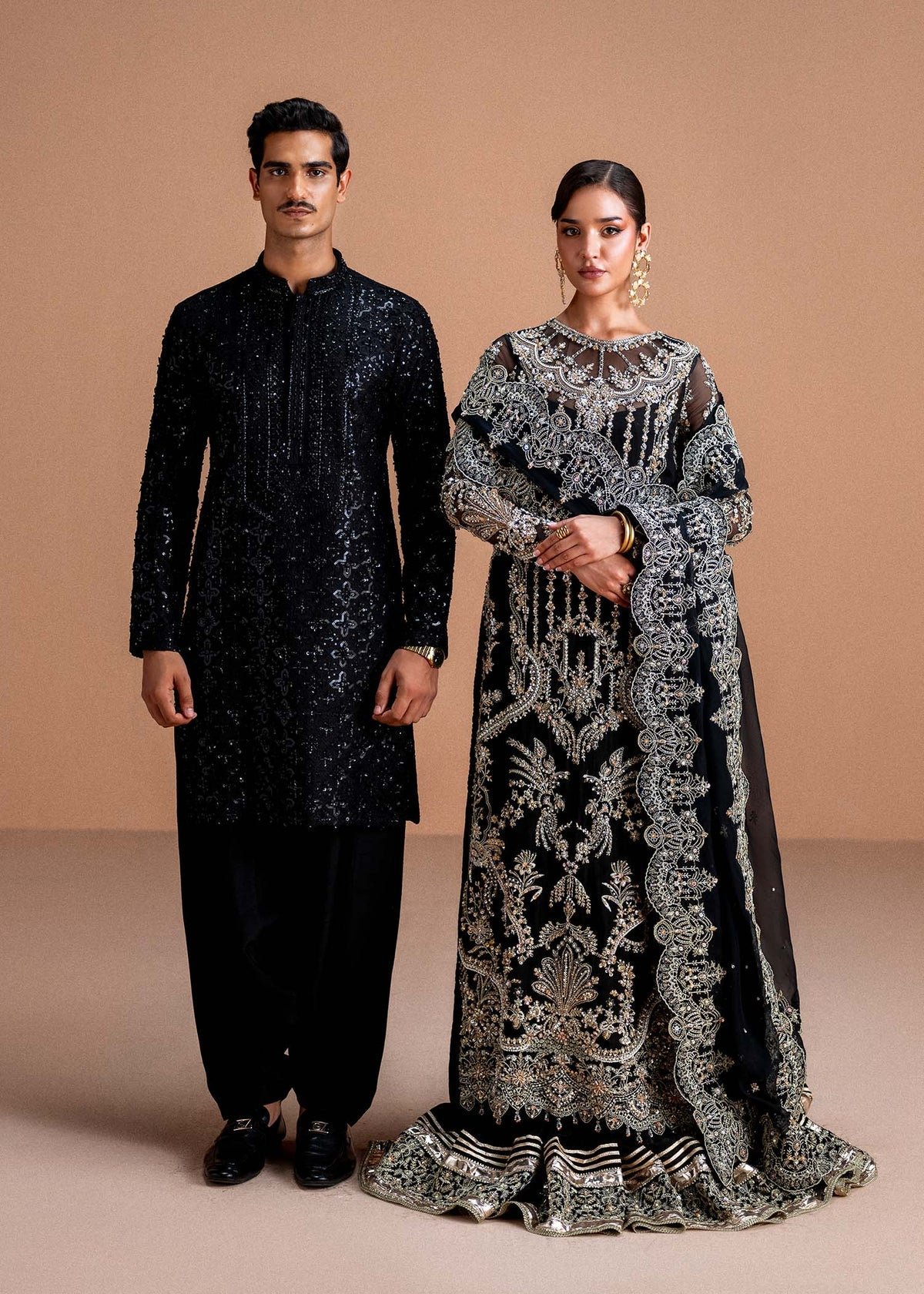 Kanwal Malik Rayen Hand Embellished Organza Party Wear Suit – Dupatta & Border Detailing Kanwal Malik Rayen Hand Embellished Organza Party Wear Suit - Four-Sided Embroidered Dupatta & Pallu Border | IQNAZ