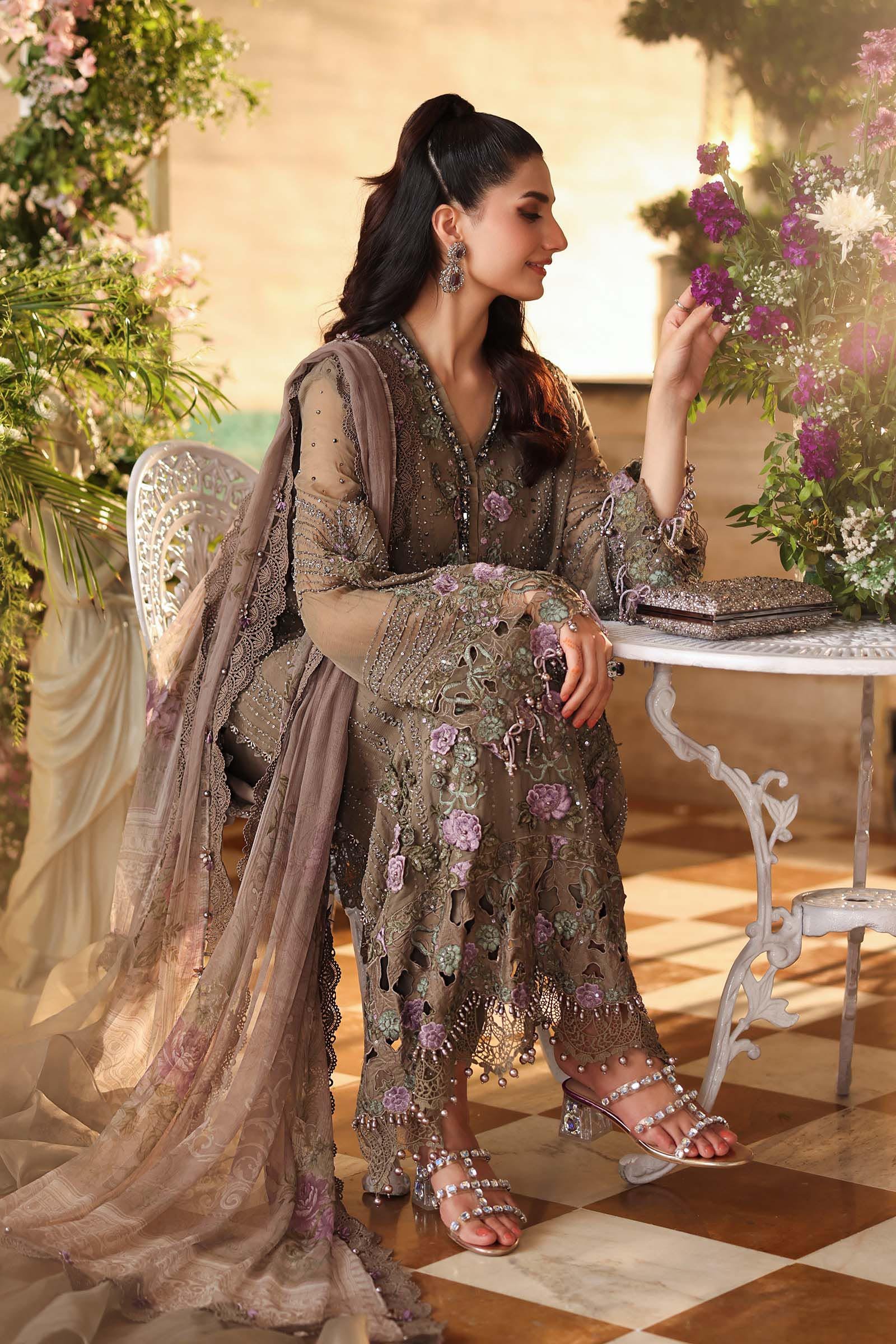 Maria B Embroidered Chiffon Party Wear Suit - Four-Sided Embroidered Dupatta & Pallu Border | IQNAZ
