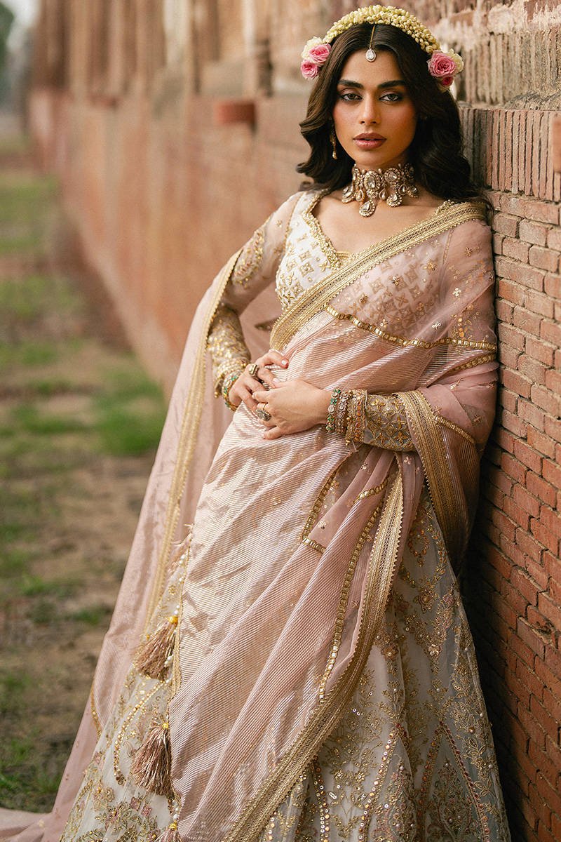 Mohsin Naveed Ranjha Kohinoor Hand Embellished Organza Party Wear Suit – Embroidery & Handwork Detail Mohsin Naveed Ranjha Kohinoor Hand Embellished Organza Party Wear Suit - Close-Up Hand Embellishment Tilla & Pearl Work | IQNAZ