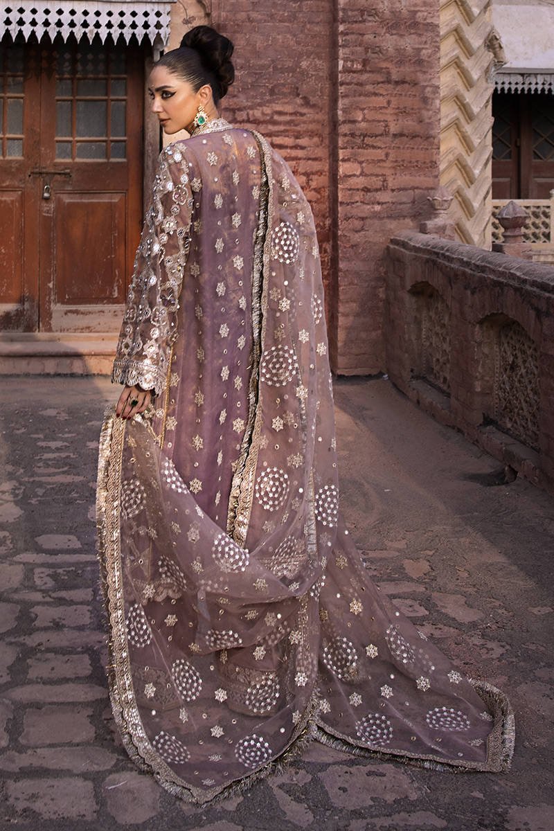 Mohsin Naveed Ranjha Talia Hand Embellished Organza Party Wear Suit – Embroidery & Handwork Detail Mohsin Naveed Ranjha Talia Hand Embellished Organza Party Wear Suit - Close-Up Hand Embellishment Tilla & Pearl Work | IQNAZ