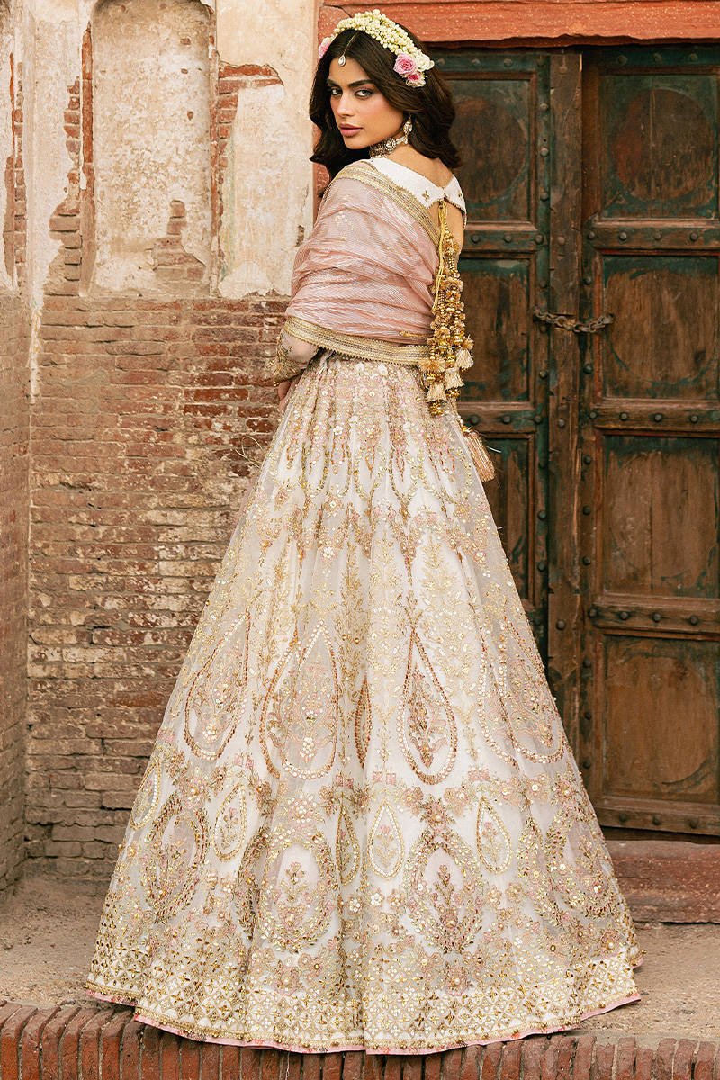 Mohsin Naveed Ranjha Kohinoor Hand Embellished Organza Party Wear Suit – Photoshoot Angle 10 Mohsin Naveed Ranjha Kohinoor Hand Embellished Organza Party Wear Suit - Designer Photoshoot Gallery Angle 10 | IQNAZ Couture