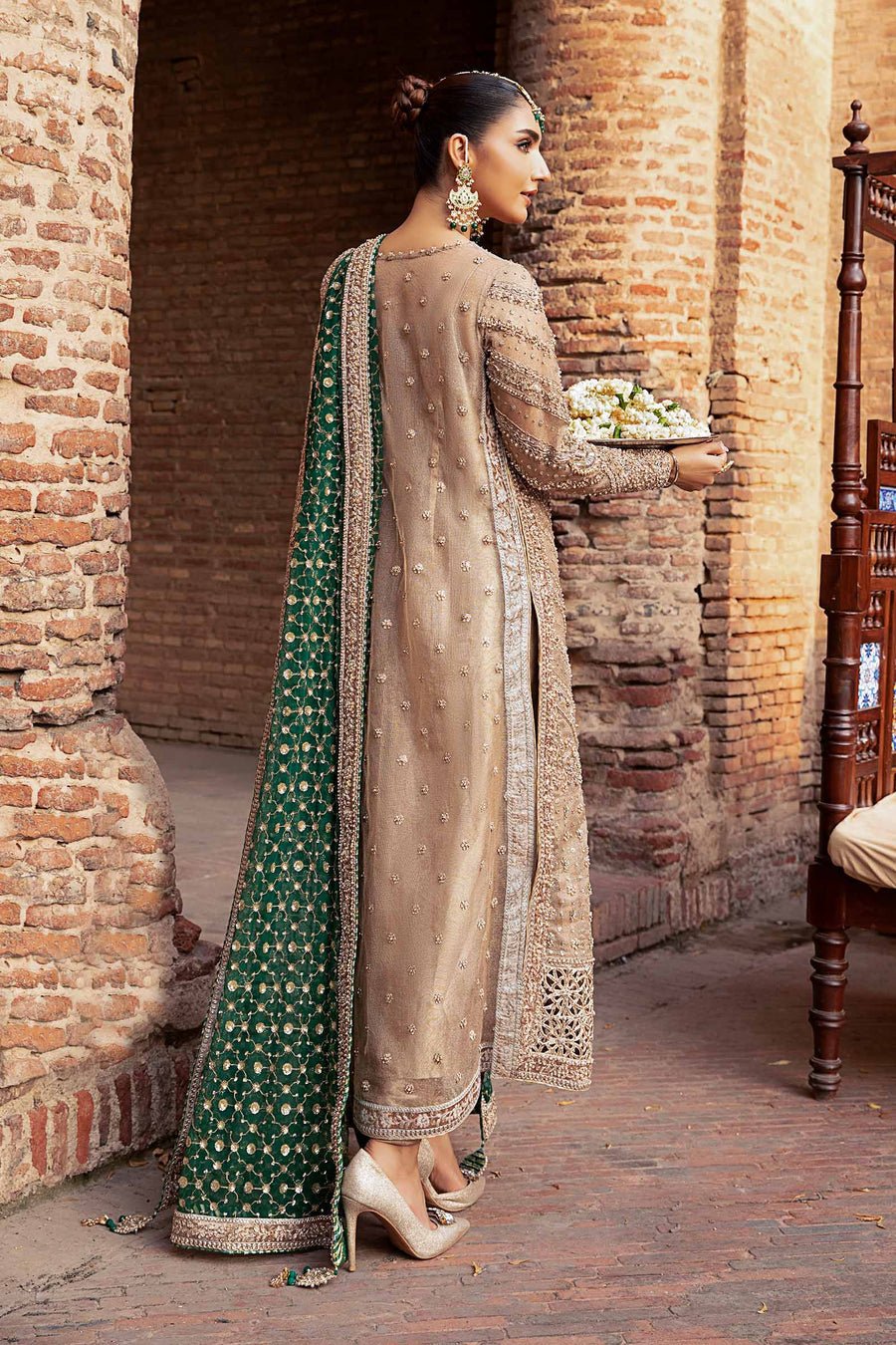 Maria B Embroidered Organza Party Wear Suit - Four-Sided Embroidered Dupatta & Pallu Border | IQNAZ
