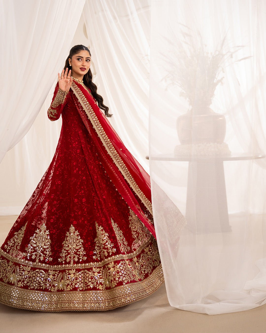 Faiza Saqlain Gul Hand Embellished Organza Party Wear Suit – Dupatta & Border Detailing Faiza Saqlain Gul Hand Embellished Organza Party Wear Suit - Four-Sided Embroidered Dupatta & Pallu Border | IQNAZ