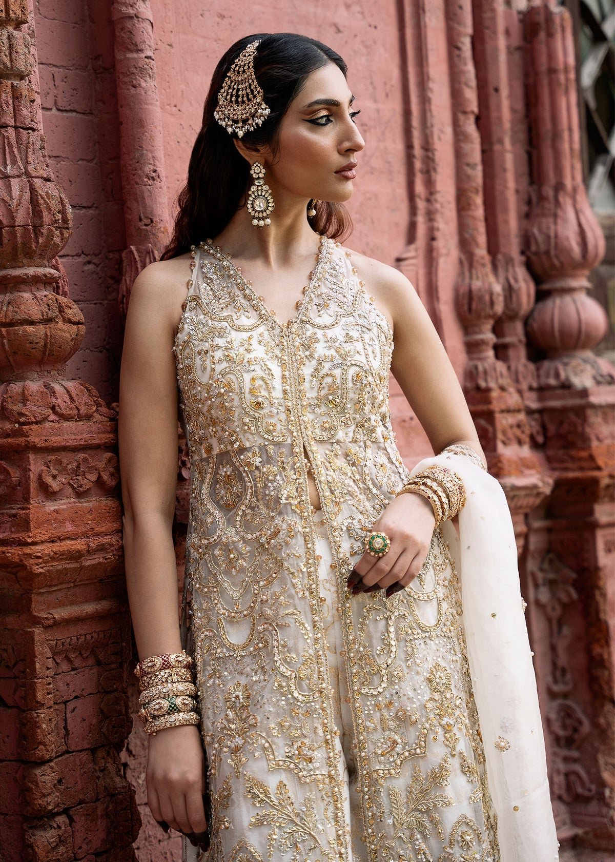 Kanwal Malik Nisha Embroidered Organza Party Wear Suit – Back View & Silhouette Kanwal Malik Nisha Embroidered Organza Party Wear Suit - Embroidered Back & Daman Silhouette Detailing | IQNAZ