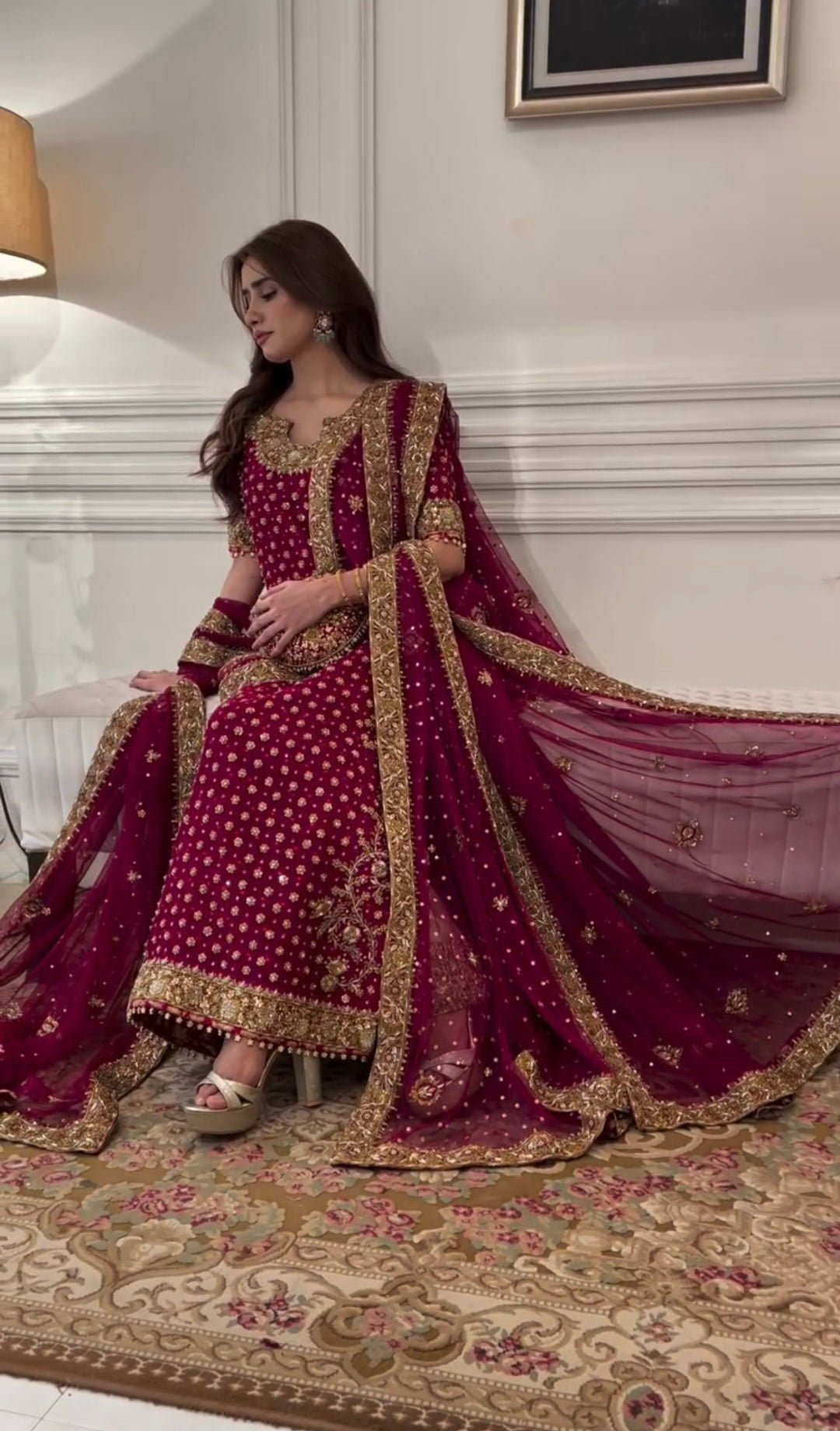 Haris Shakeel Hand Embellished Organza Party Wear Suit – Embroidery & Handwork Detail Haris Shakeel Hand Embellished Organza Party Wear Suit - Close-Up Hand Embellishment Tilla & Pearl Work | IQNAZ