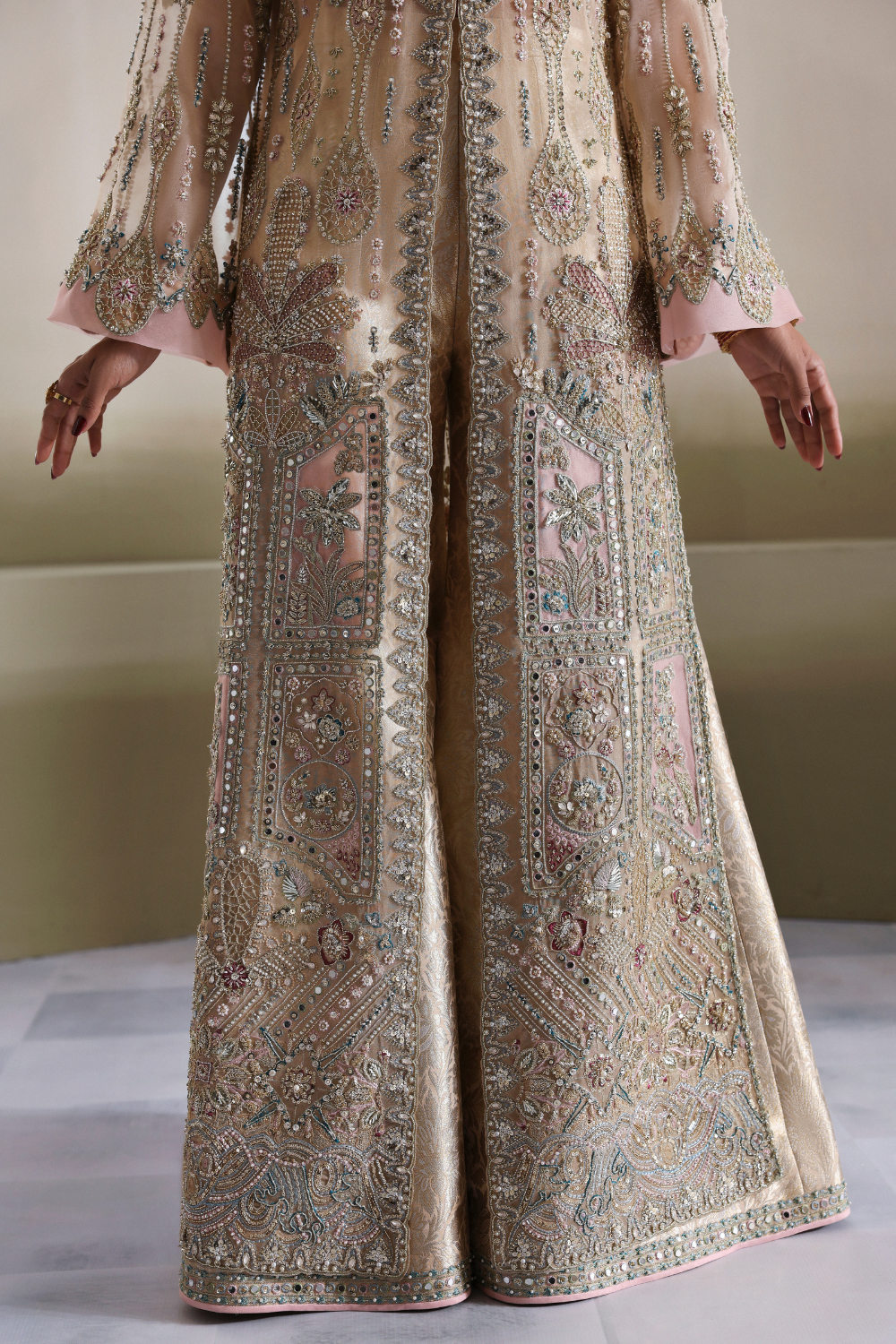 Soraya Aurene Hand Embellished Net Bridal Maxi - Four-Sided Embroidered Dupatta & Pallu Border | IQNAZ